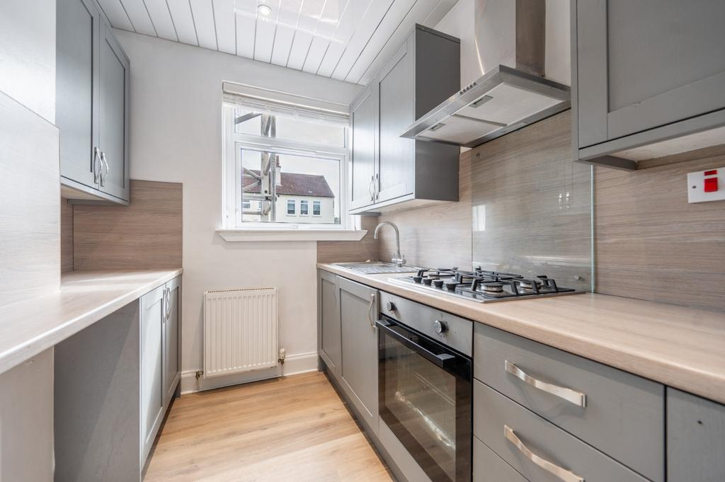 Apartment in Giffnock, Merrylee Park - View 4