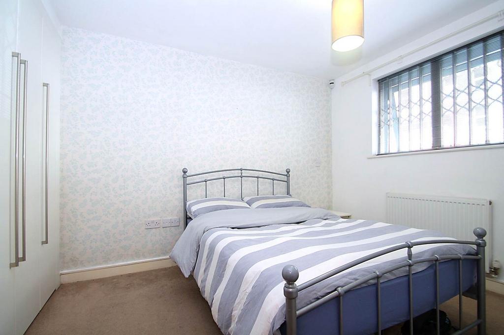 Apartment in London - View 3