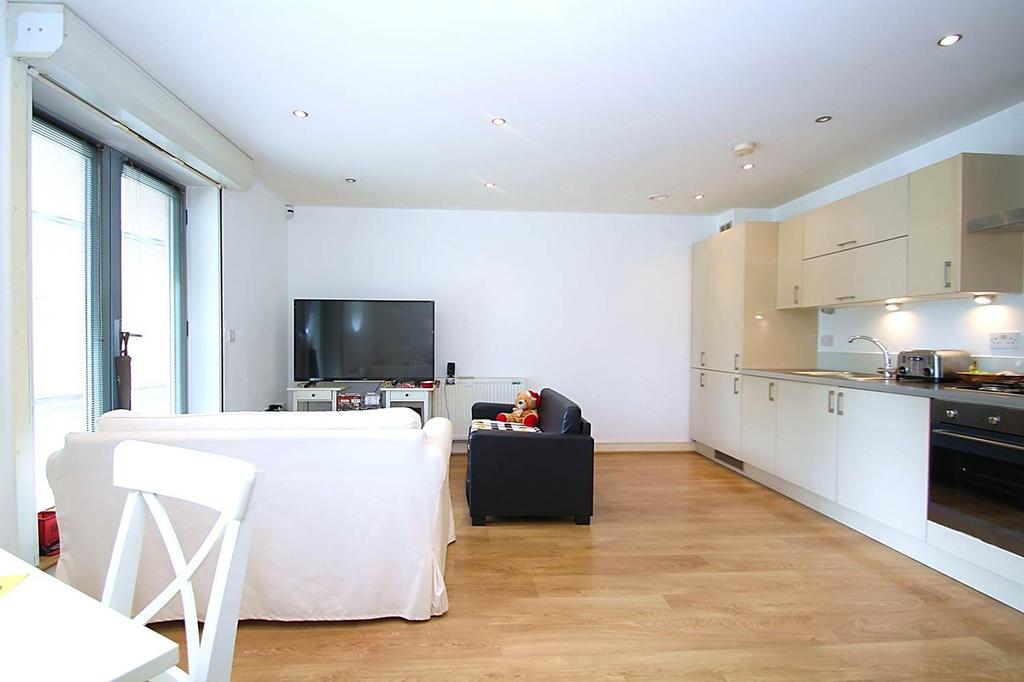 Apartment in London - View 5