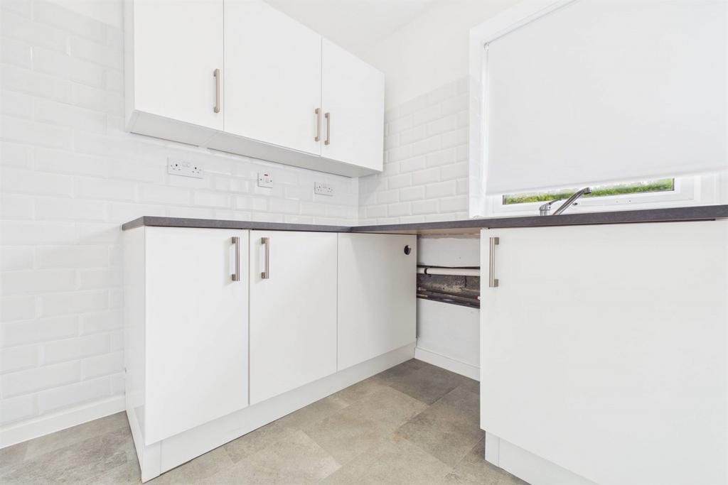 Apartment in Newcastle upon Tyne, Kingston Park, Kenton - View 3