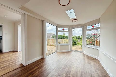 3 bedroom bungalow for sale, Old Wokingham Road, Crowthorne, Berkshire