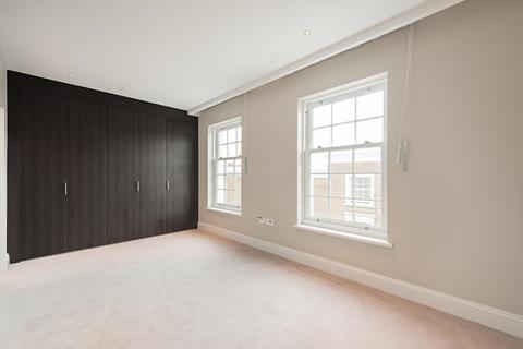 3 bedroom detached house to rent, Radnor Walk, London SW3