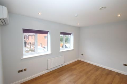 1 bedroom apartment to rent, High Street, Flitwick, MK45
