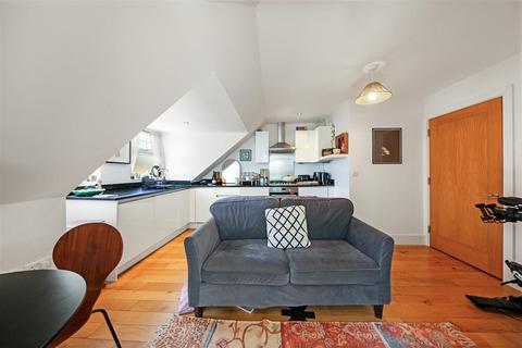 1 bedroom apartment for sale, St. Mildreds Road, London SE12