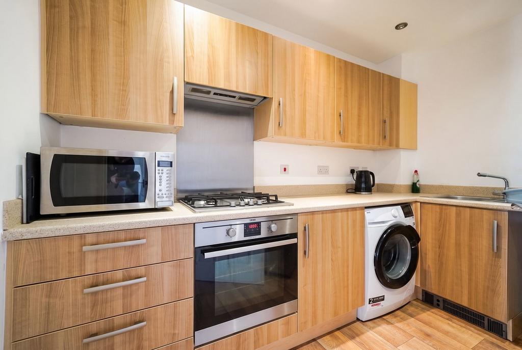 Apartment in Solihull - View 3