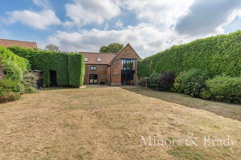 5 bedroom detached house to rent, Lower Street, Salhouse, NR13