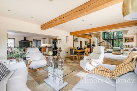 5 bedroom detached house to rent, Lower Street, Salhouse, NR13