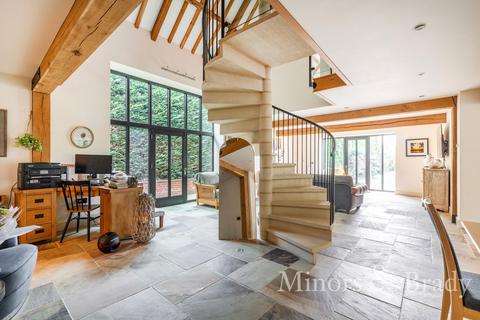 5 bedroom detached house to rent, Lower Street, Salhouse, NR13