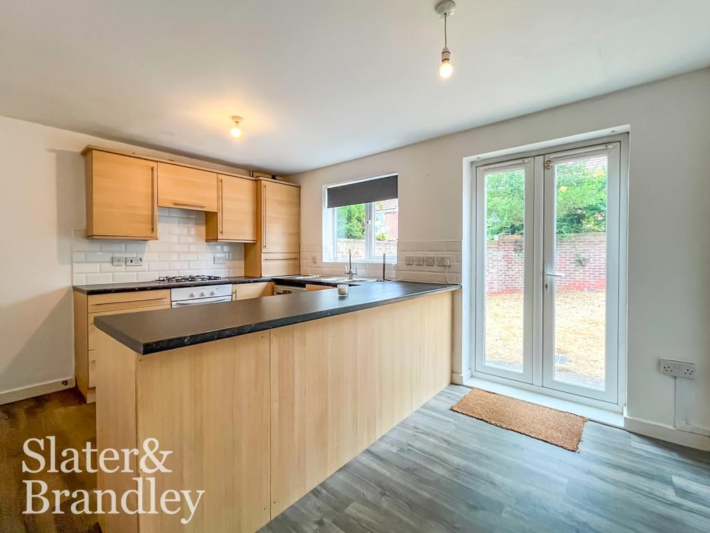 House in Nottingham, Nottinghamshire - View 3