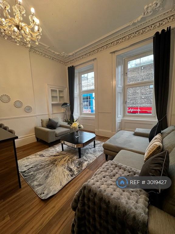 Apartment in Glasgow, Garnethill - View 2