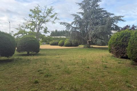 Land for sale, to the land of, Colnbrook By-pass, SL3