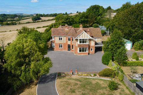 6 bedroom detached house for sale, Watergate Road, Newport, PO30
