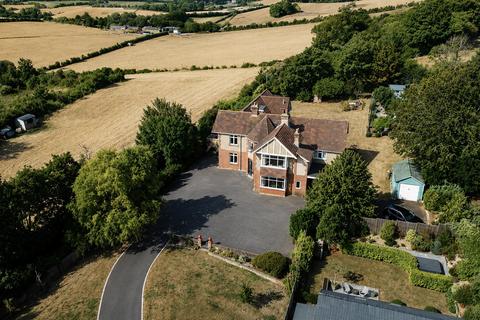 6 bedroom detached house for sale, Watergate Road, Newport, PO30