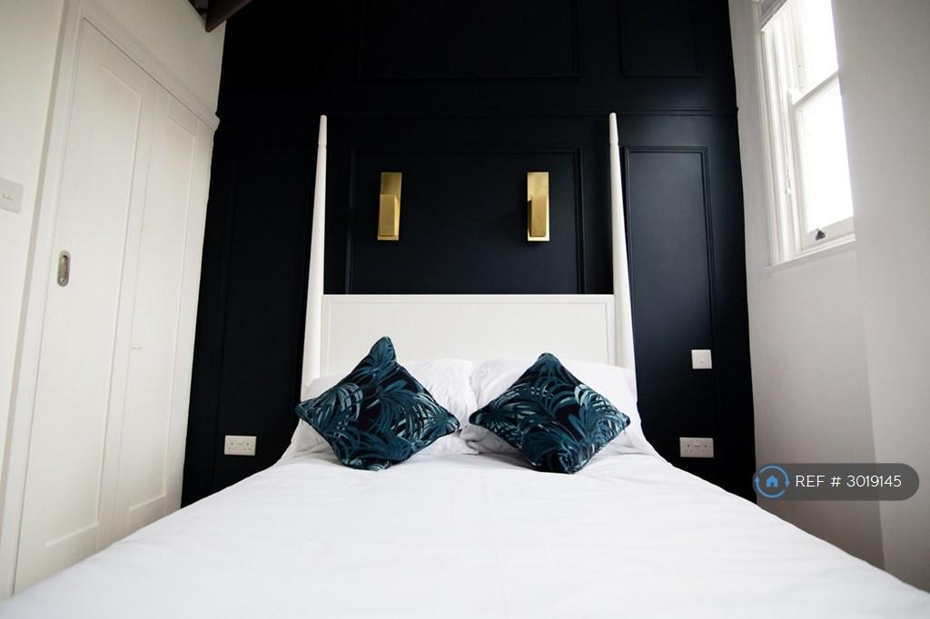 Apartment in London - More