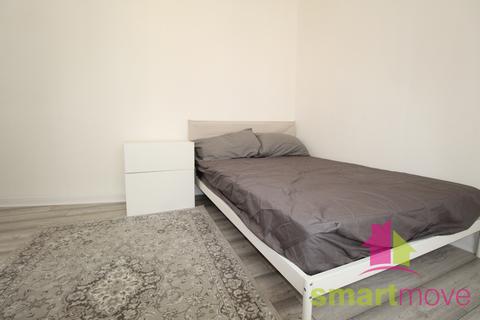 1 bedroom flat to rent, Orsett Terrace, W2