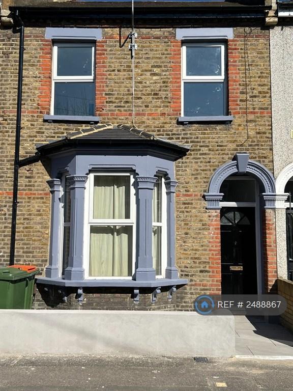 House in London - View 3
