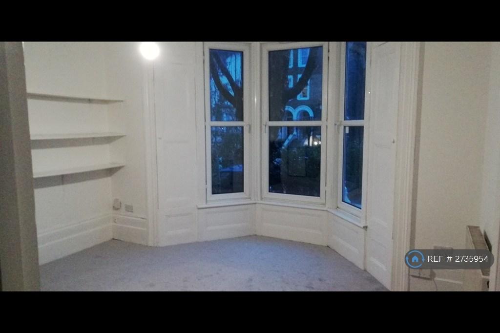 Apartment in London - View 3