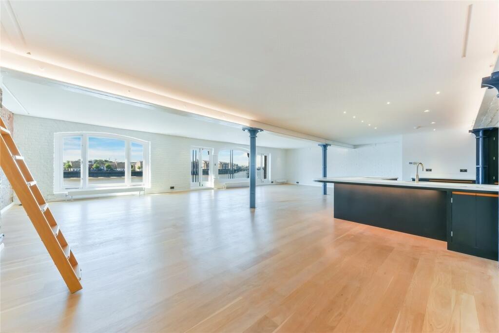 Apartment in London - View 2