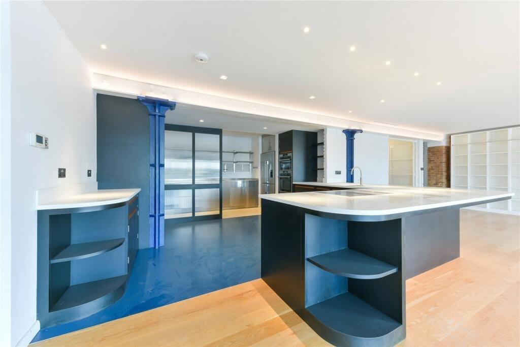 Apartment in London - View 3
