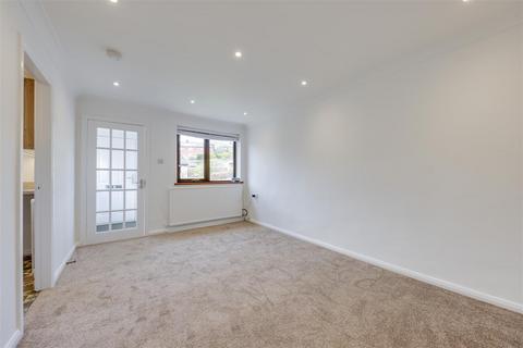 2 bedroom terraced bungalow to rent, Western Court, Stacksteads, Rossendale