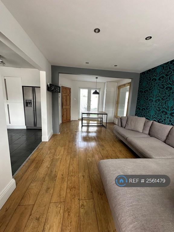 House in Stockport - View 2