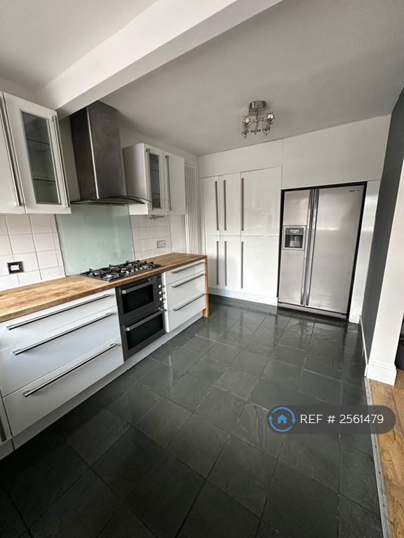 House in Stockport - View 5