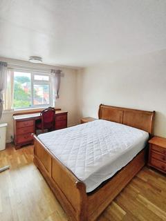 4 bedroom semi-detached house to rent, Ramsey Close, NORWICH