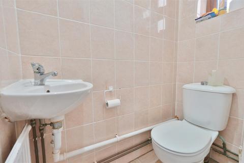 4 bedroom semi-detached house for sale, Cippenham Lane, Slough