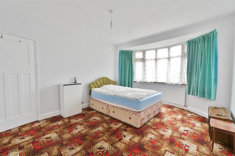 4 bedroom semi-detached house for sale, Cippenham Lane, Slough