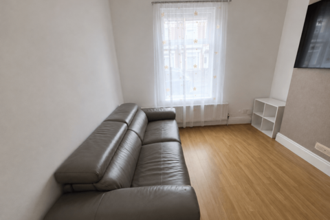 2 bedroom house for sale, Wynburg Street, Hull, HU9 2PB