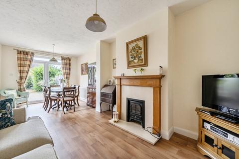 undefined, London Road, Berkshire RG40