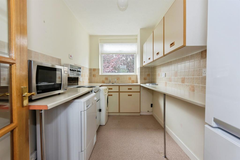 Apartment in Solihull - More