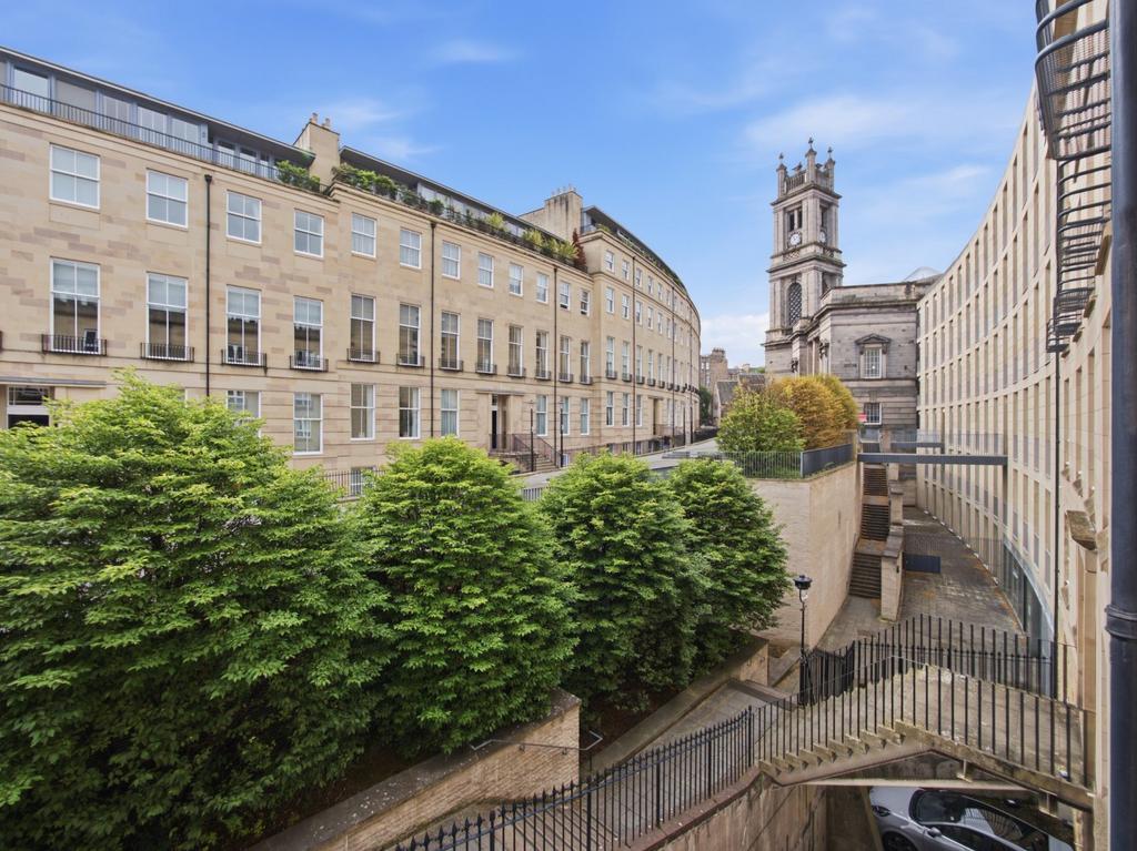 Apartment in Edinburgh, Silvermills, New Town/Broughton