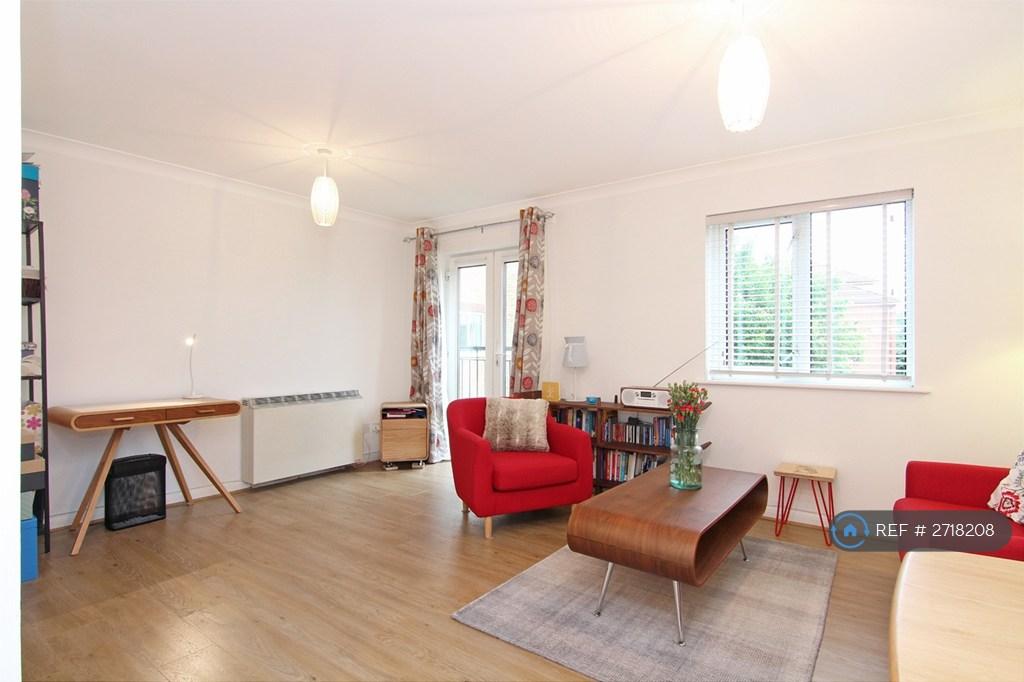Apartment in Twickenham - More