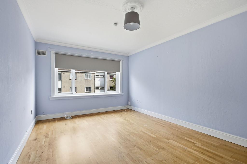 Apartment in Glasgow - View 3