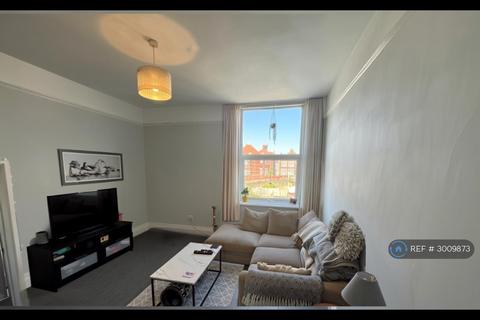 1 bedroom flat to rent, Craneswater Avenue, Southsea, PO4