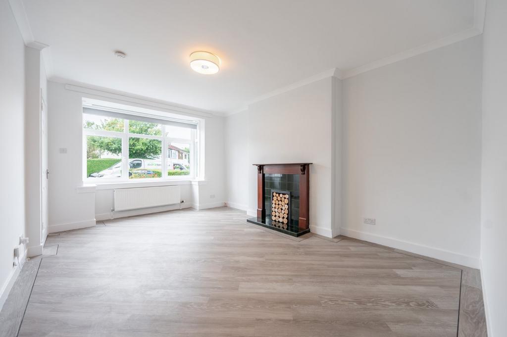 House in Giffnock, Evan, Braidbar - View 2