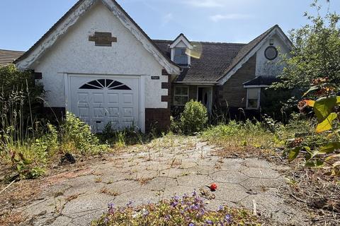 4 bedroom bungalow for sale, Cherry Tree Lane,, Colwyn Bay, Conwy, LL28