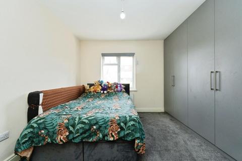 3 bedroom terraced house for sale, Scarsdale Road, Harrow