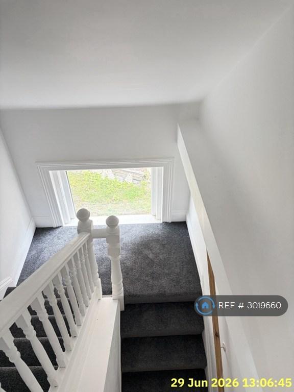 Apartment in Bournemouth, West Cliff - View 3