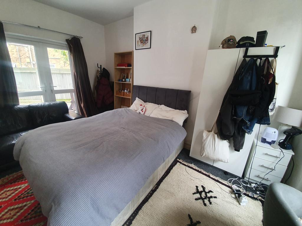 Apartment in London - More