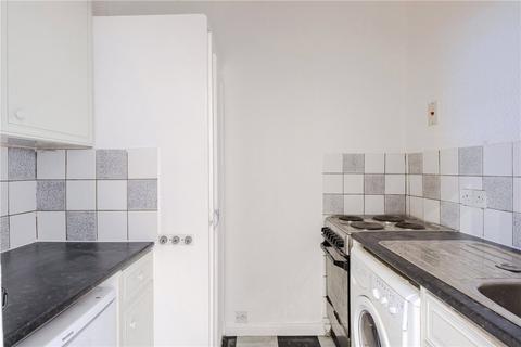 Studio to rent, Craven Hill, London, W2