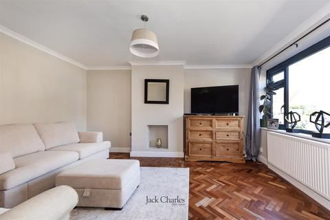 undefined, Willow Lea, Tonbridge