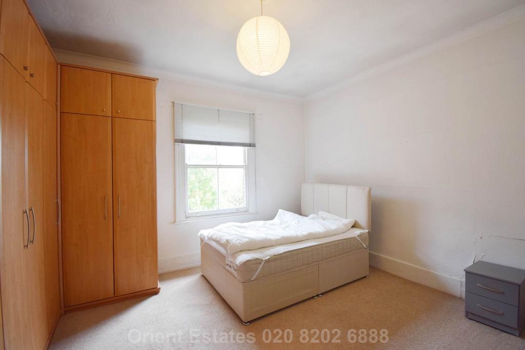 Apartment in London - View 3
