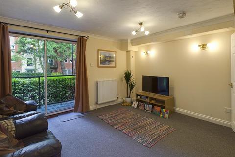 2 bedroom flat for sale, St. Annes Gate 20 Archers Road, Southampton