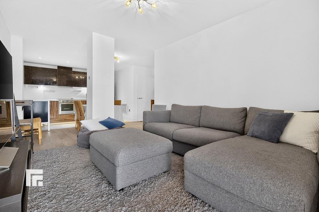 Apartment in Cardiff - View 2