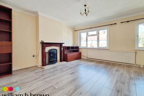 2 bedroom maisonette to rent, Chelmsford Avenue, ROMFORD