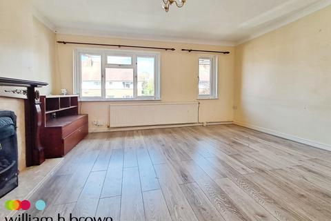 2 bedroom maisonette to rent, Chelmsford Avenue, ROMFORD