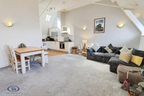 2 bedroom apartment for sale, Salisbury Close, Crewe