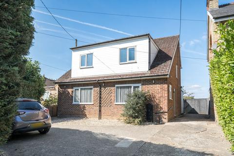4 bedroom detached house for sale, Barrow Hill, Sellindge, TN25